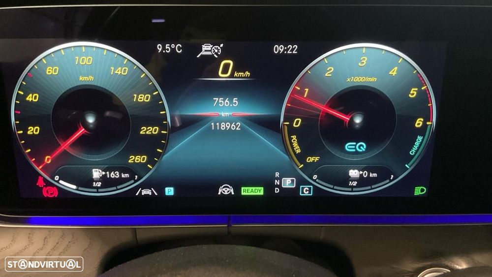 Mercedes-Benz E 300 de 9G-TRONIC AMG Line - 3