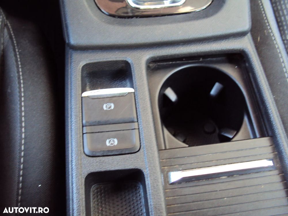 Skoda Octavia 2.0 TDI DSG Style - 10