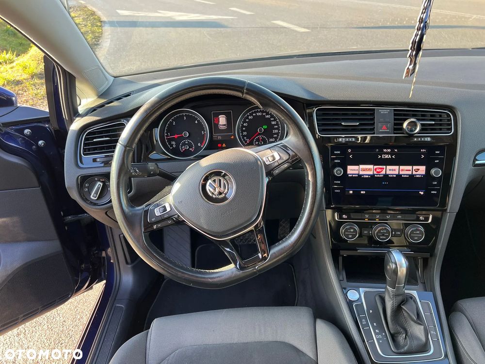 Volkswagen Golf - 15