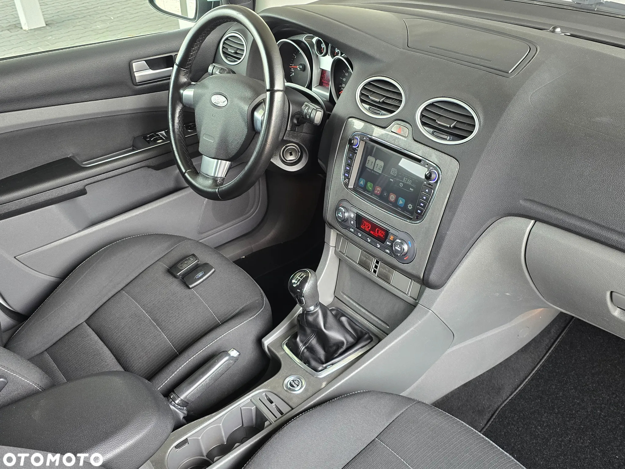 Ford Focus 1.8 FF Platinium X - 26