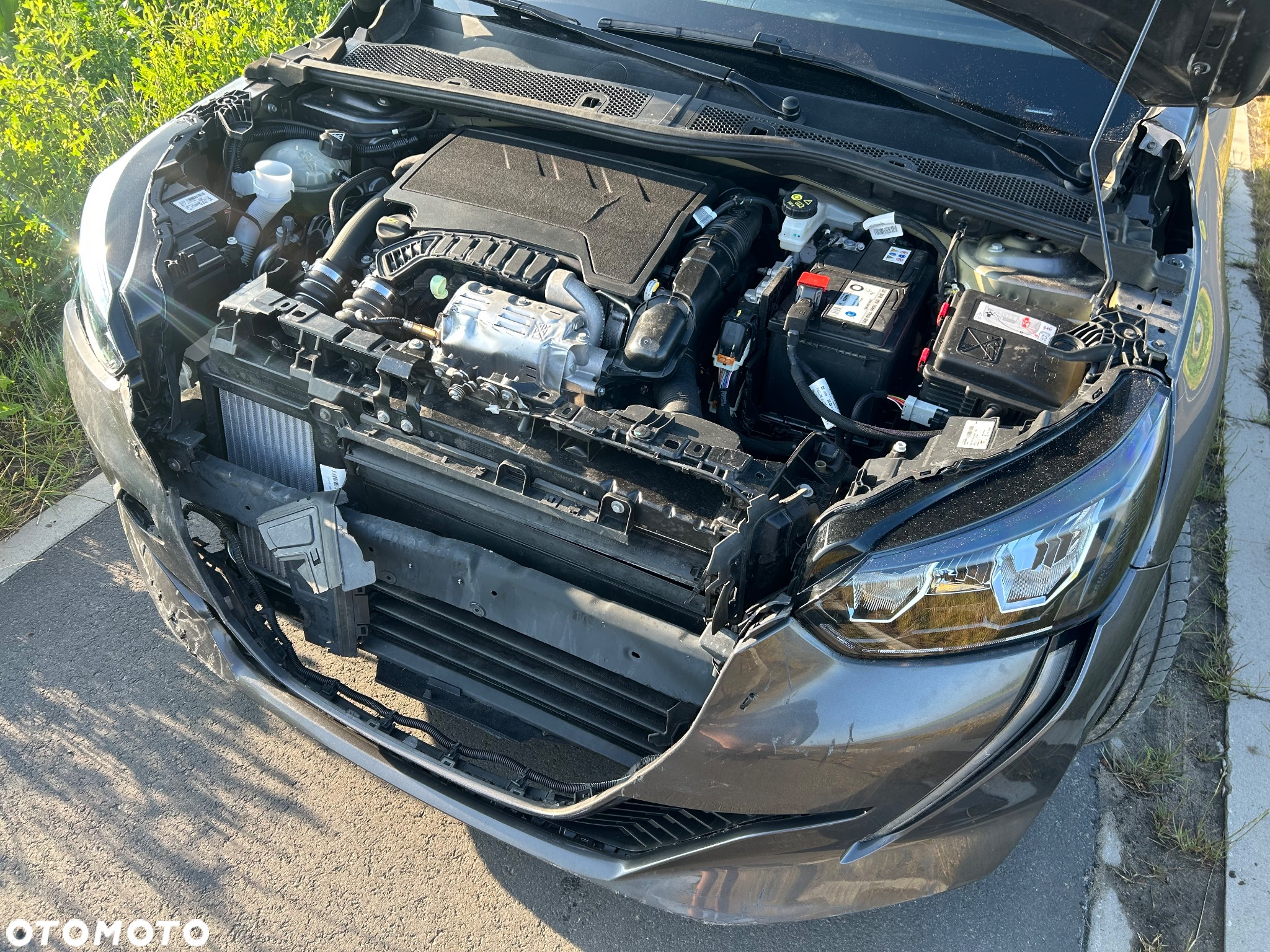 Peugeot 208 PureTech 100 Allure - 11
