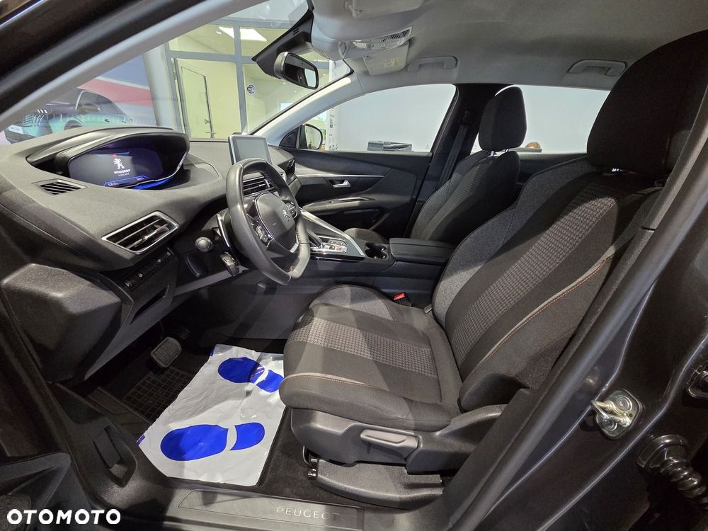 Peugeot 3008 1.2 PureTech Active Pack S&S EAT8 - 11