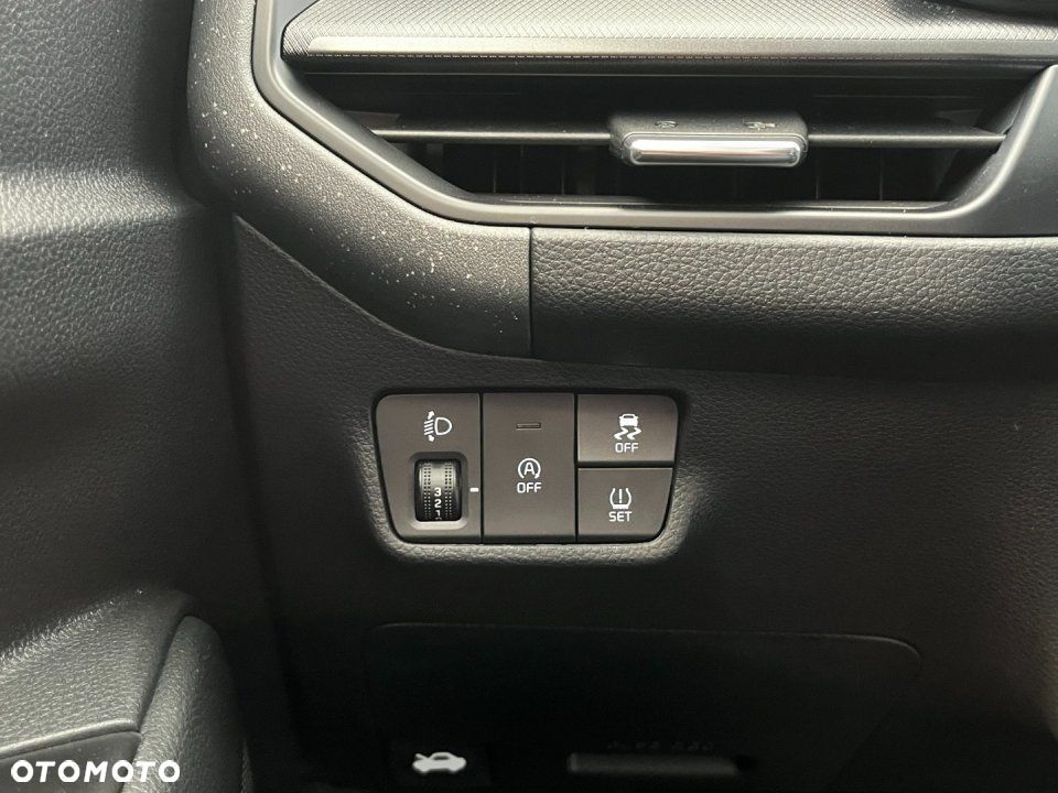 Kia Stonic - 12