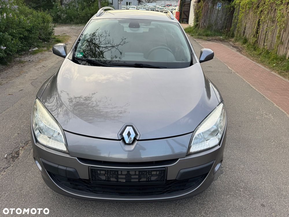 Renault Megane ENERGY dCi 110 Start & Stop Bose Edition - 9