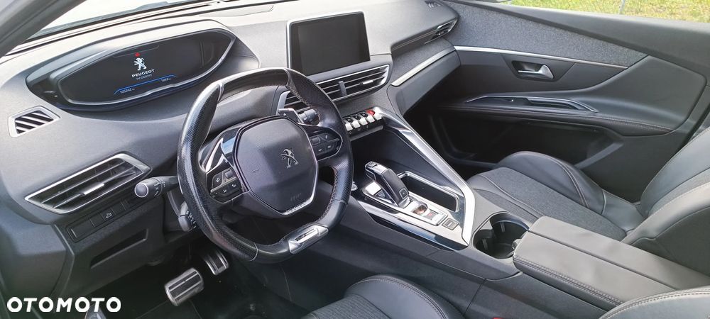Peugeot 5008 - 10