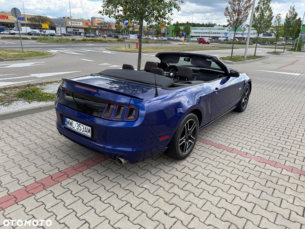 Ford Mustang 5.0 V8 GT - 2