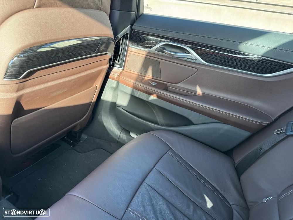 BMW 740 d xDrive Pack M Auto - 6