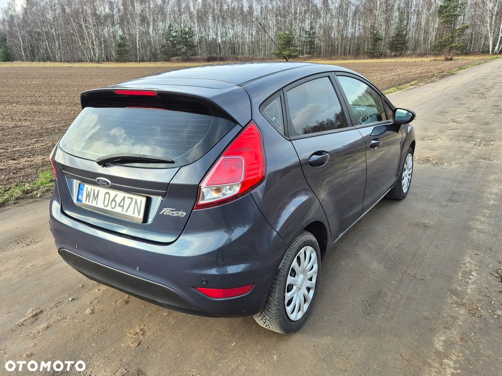 Ford Fiesta 1.5 TDCi Ambiente - 8