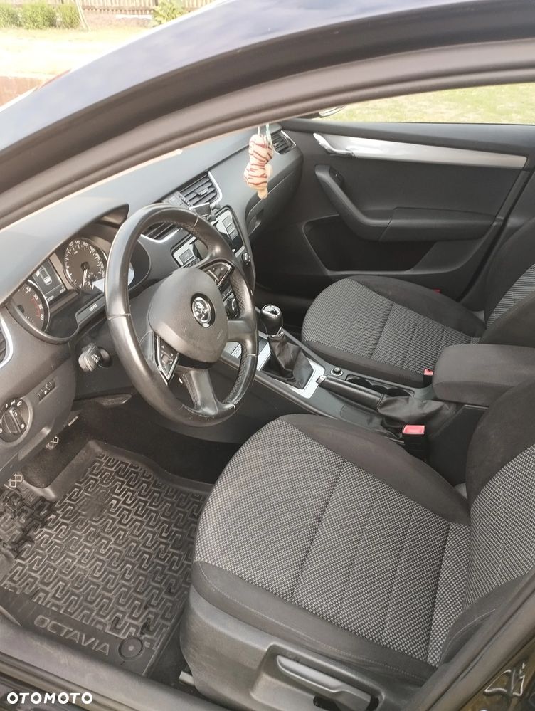 Skoda Octavia 1.6 TDI Ambition - 8
