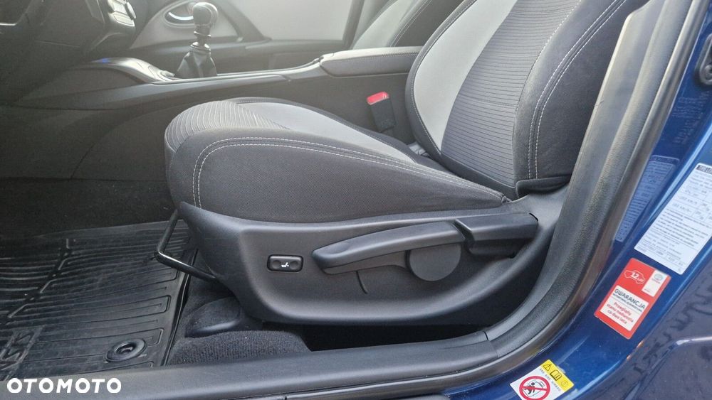 Toyota Avensis 2.0 D-4D Premium - 30