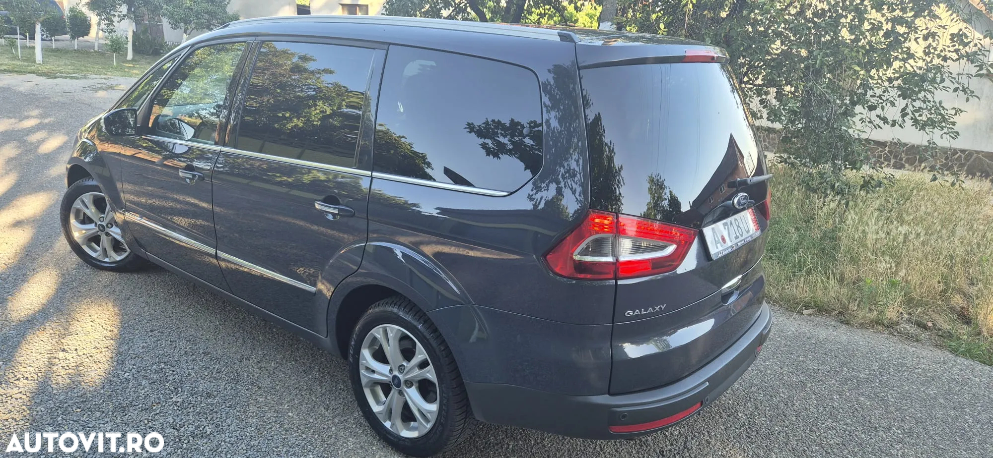 Ford Galaxy - 24