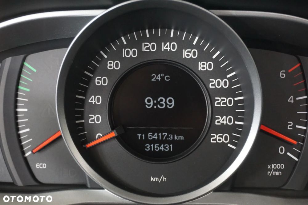 Volvo XC 70 D4 Geartronic Kinetic - 34