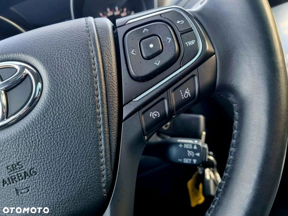 Toyota Avensis 2.0 D-4D Premium - 16