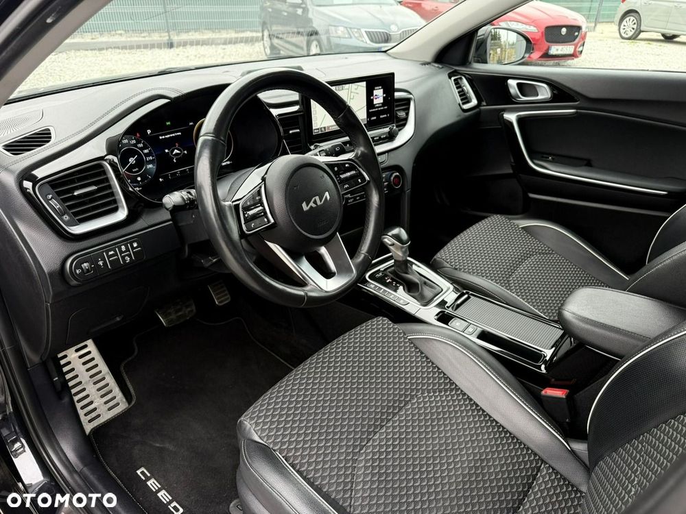 Kia Ceed 1.6 GDI PHEV Business Line DCT - 16