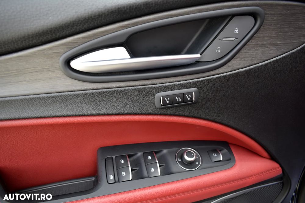 Alfa Romeo Stelvio 2.2 16V AT8 Q4 Lusso - 14