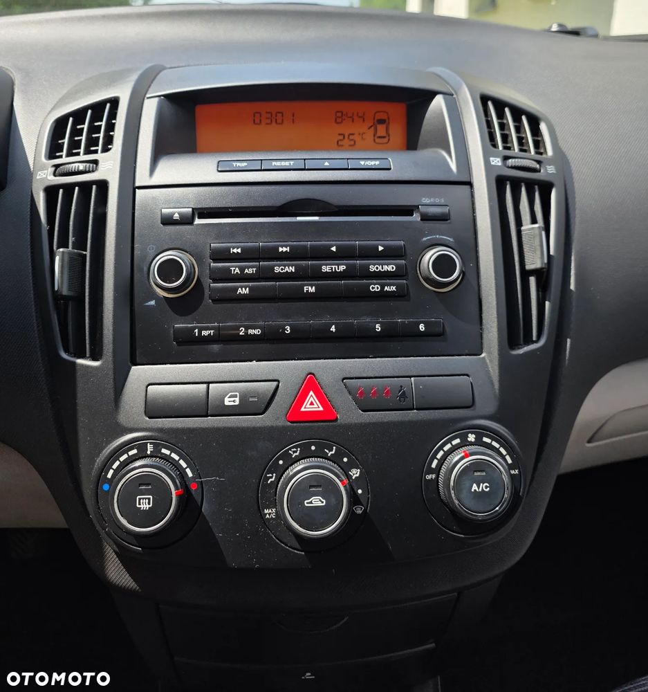 Kia Ceed 1.6 Crdi Comfort - 8
