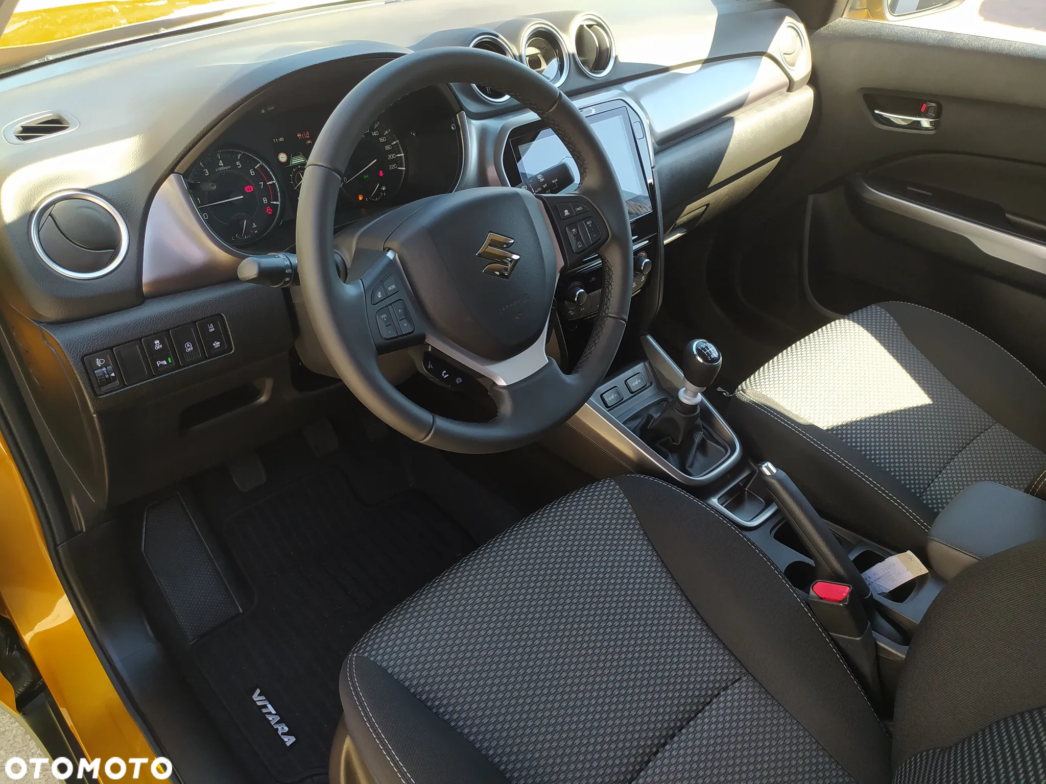 Suzuki Vitara 1.4 Boosterjet mHEV Premium Plus 2WD - 23