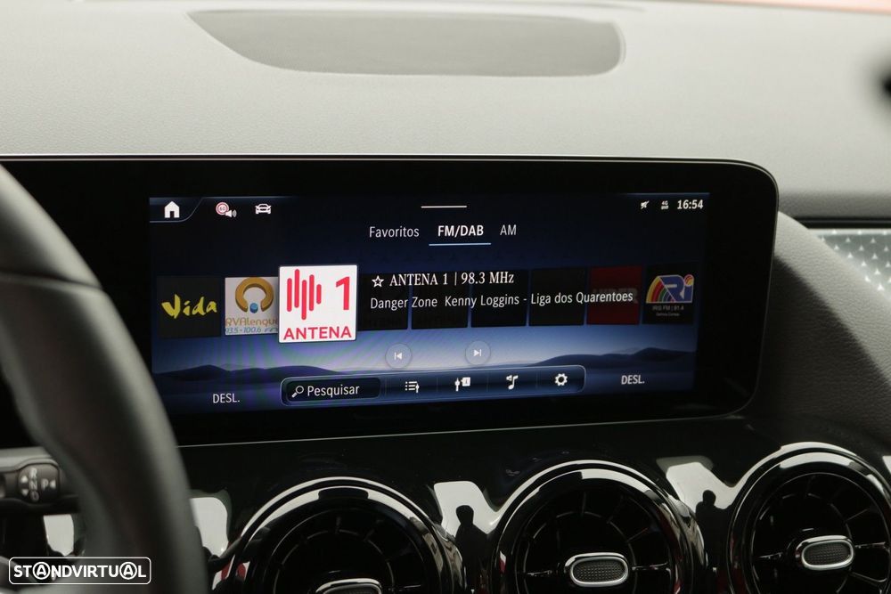 Mercedes-Benz GLA 180 d 8G-DCT - 47