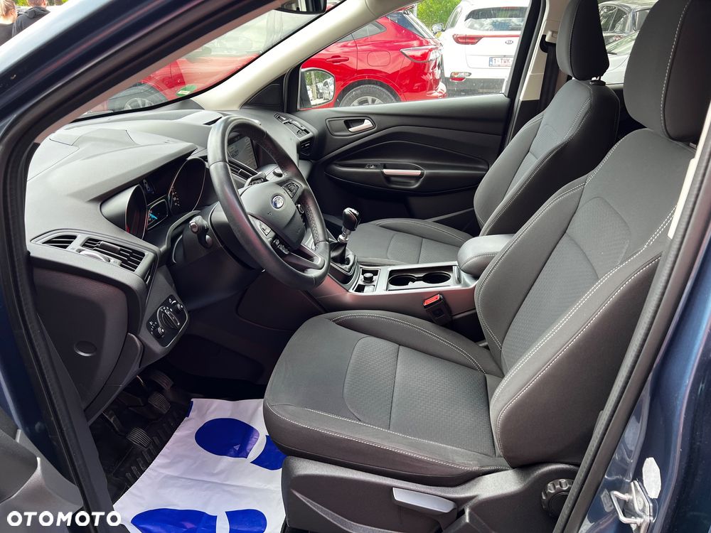 Ford Kuga 1.5 EcoBoost 2x4 Titanium - 5