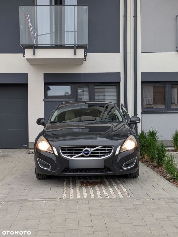 Volvo S60 - 2