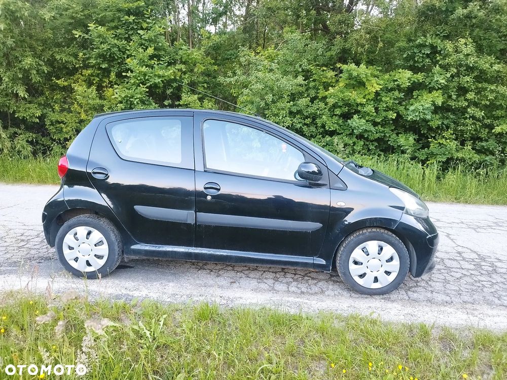 Toyota Aygo City - 8
