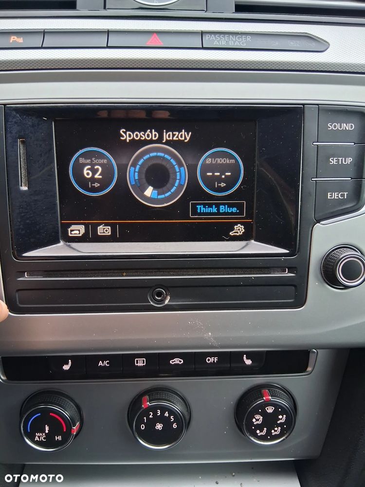 Volkswagen Passat 2.0 TDI (BlueMotion Technology) Trendline - 9