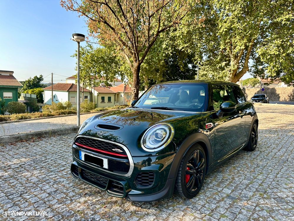 MINI 3 Portas John Cooper Works Sport Aut.