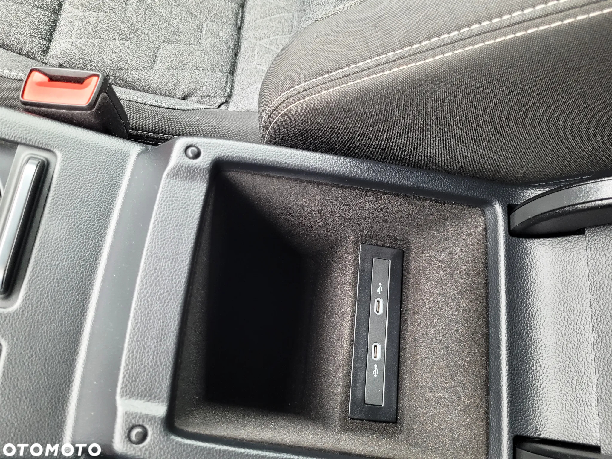 Volkswagen Passat 1.5 TSI EVO Business DSG - 30