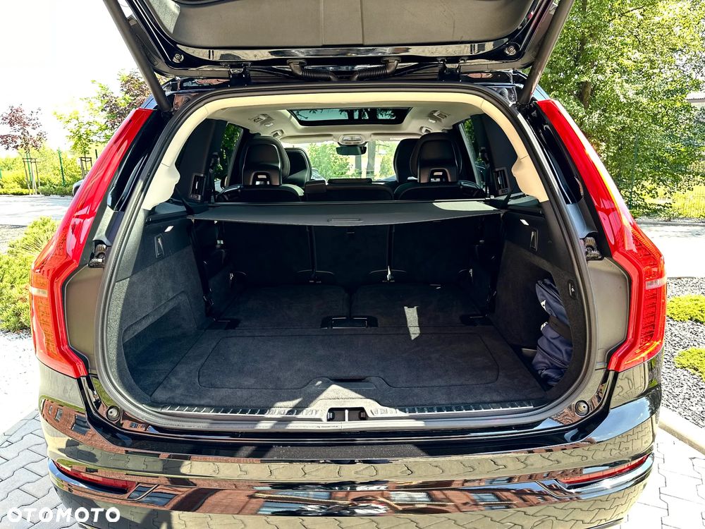 Volvo XC 90 - 23