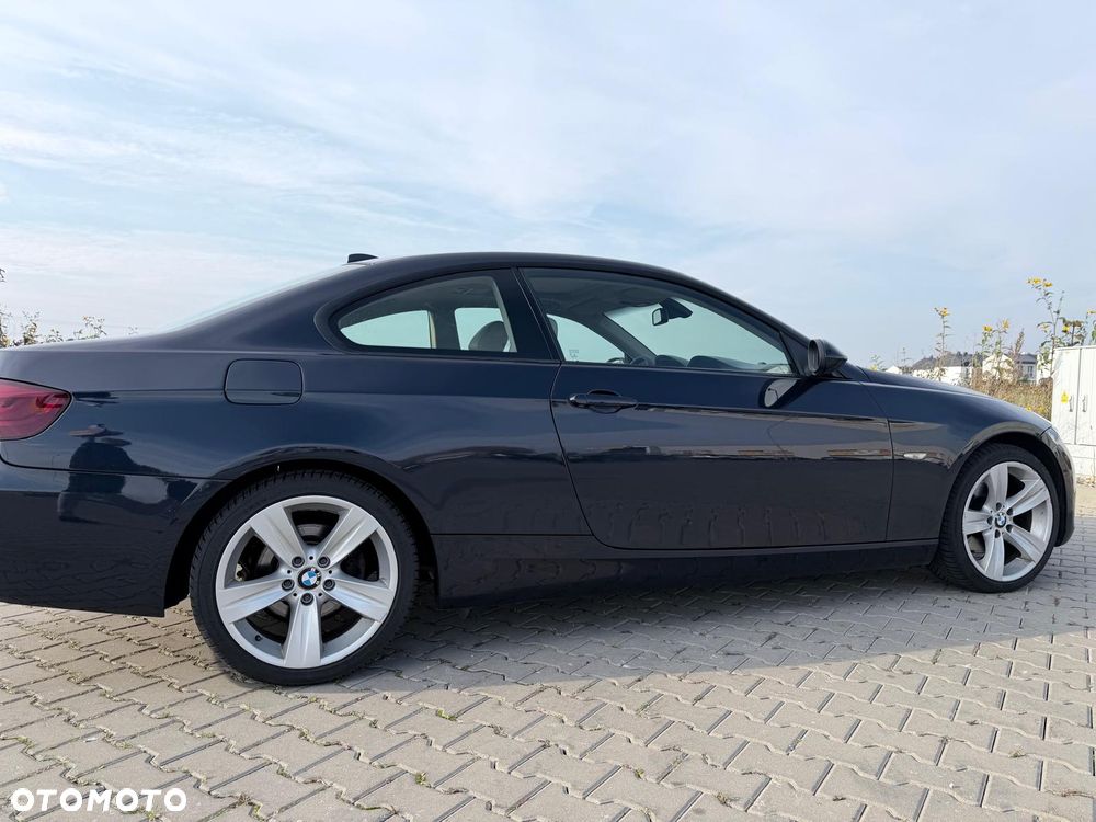 BMW Seria 3 320d - 8
