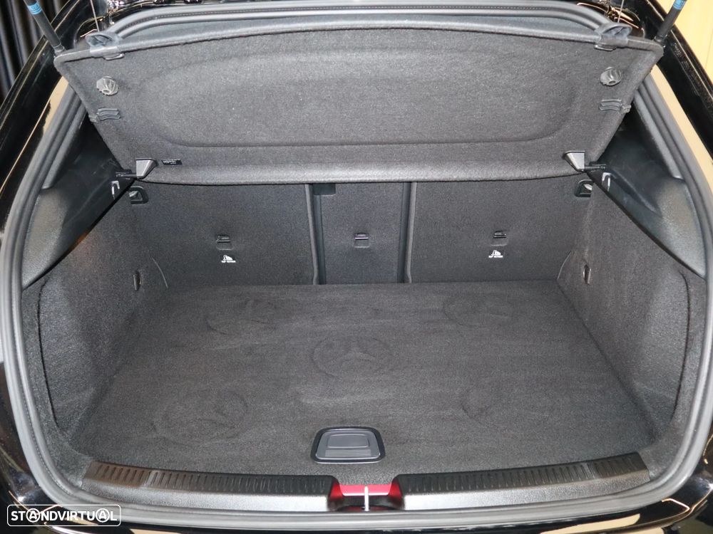 Mercedes-Benz A 250 e 8G-DCT Edition AMG Line - 11