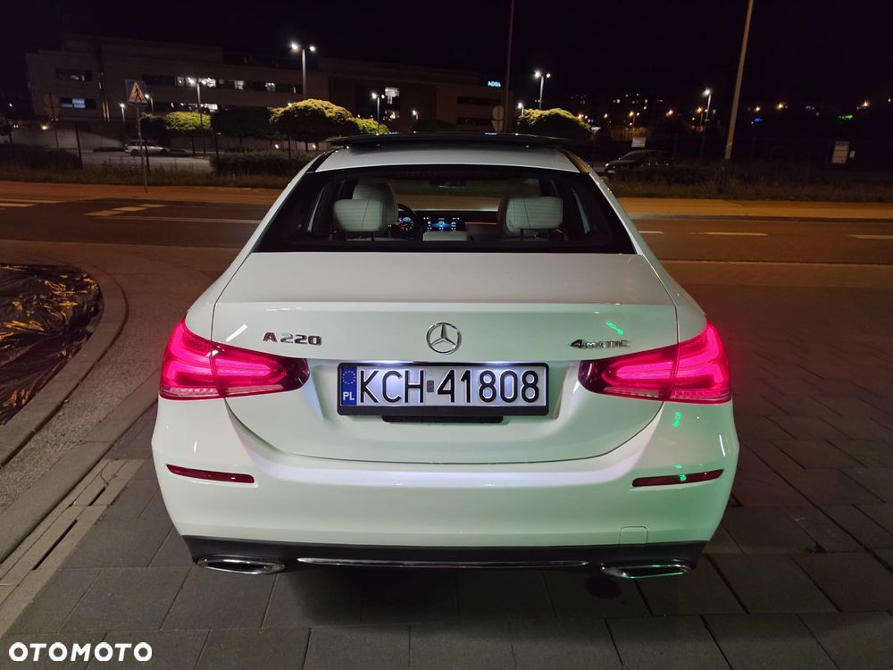 Mercedes-Benz Klasa A 220 4Matic 7G-DCT Progressive - 13