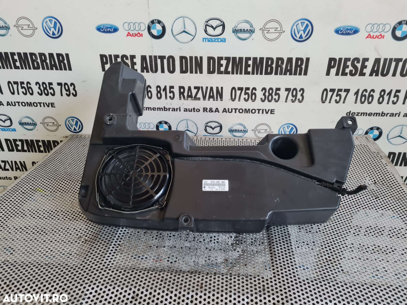 Subwoofer Tub De Bass Audi A5 8T An 2007-2008-2009-2010-2011-2012-2013-2014-2015 Cod 8T8035382 Dezmembrez Audi A5 8T 2.7 Tdi Euro 5 Motor CGKA Cutie Automata MMW Bixenon Volan Stanga - Dezmembrari Arad - 4