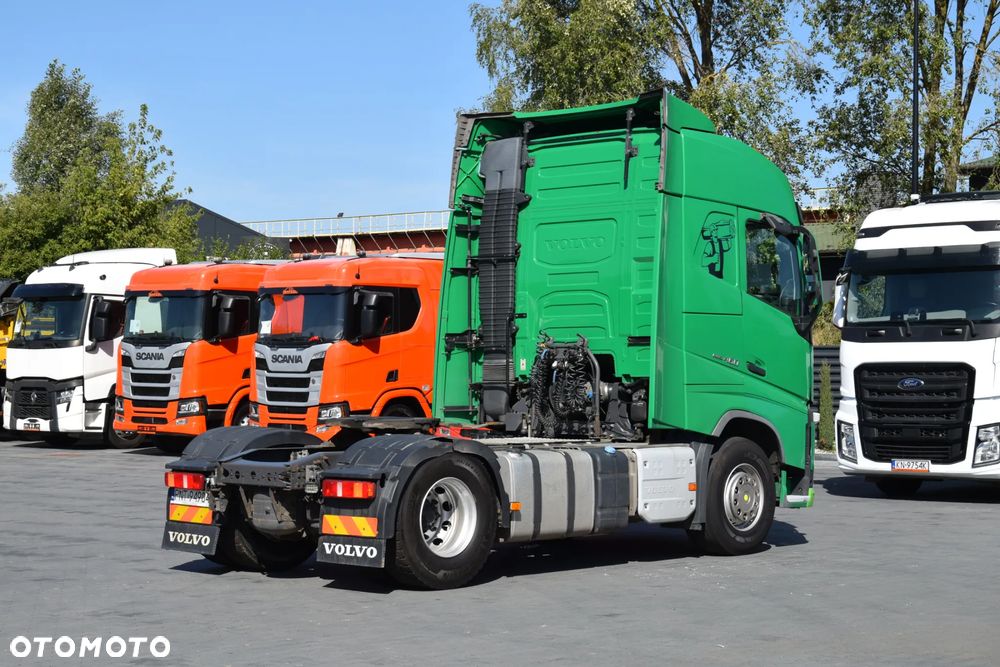 Volvo FH460 / EURO 6 / KLIMATYZACJA POSTOJOWA / ACC / LEDY / 2 ZBIORNIKI PALIWA / SERWISOWANY - 5