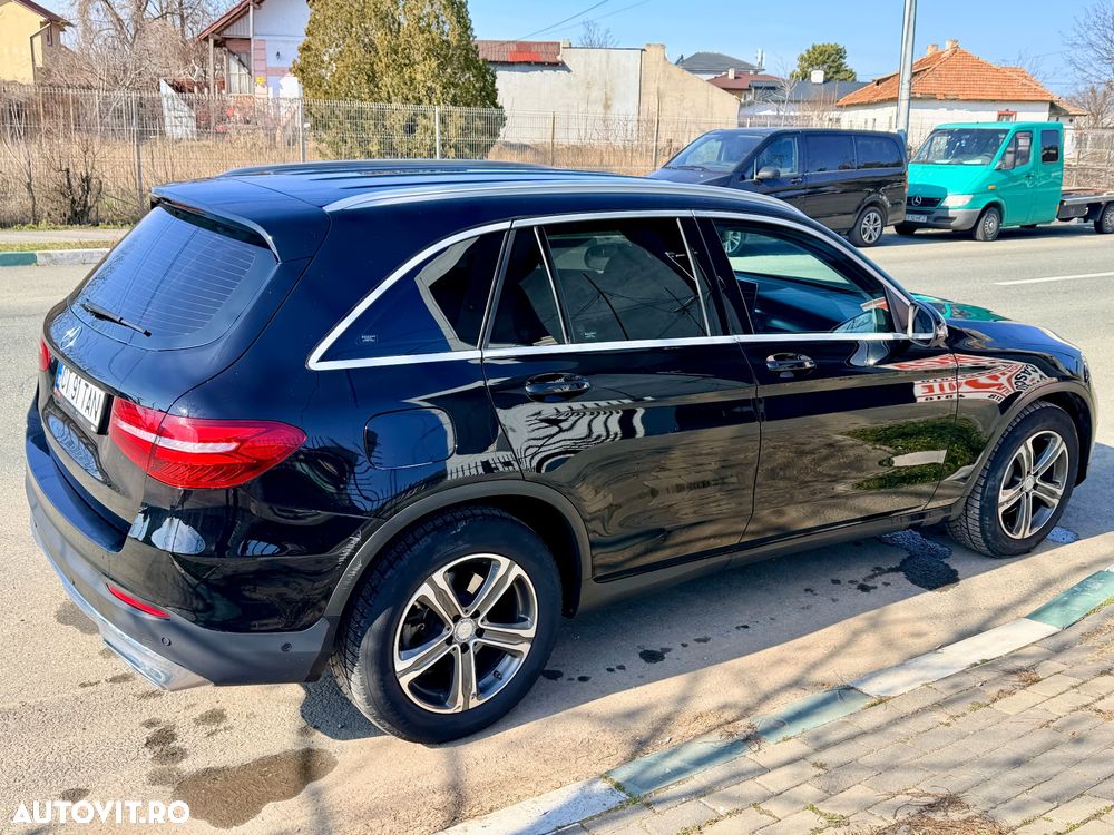 Mercedes-Benz GLC - 4
