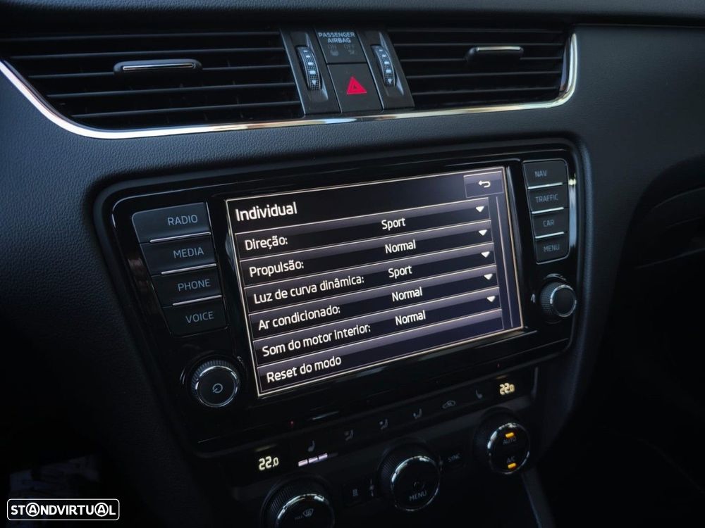 Skoda Octavia Break 2.0 TDI DSG RS - 23