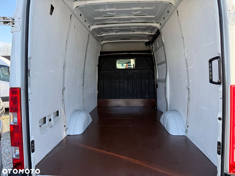 Iveco Daily/Średni/manual/Klima/Hak 3,5T/bdb stan/serwis Iveco Niemcy - 9