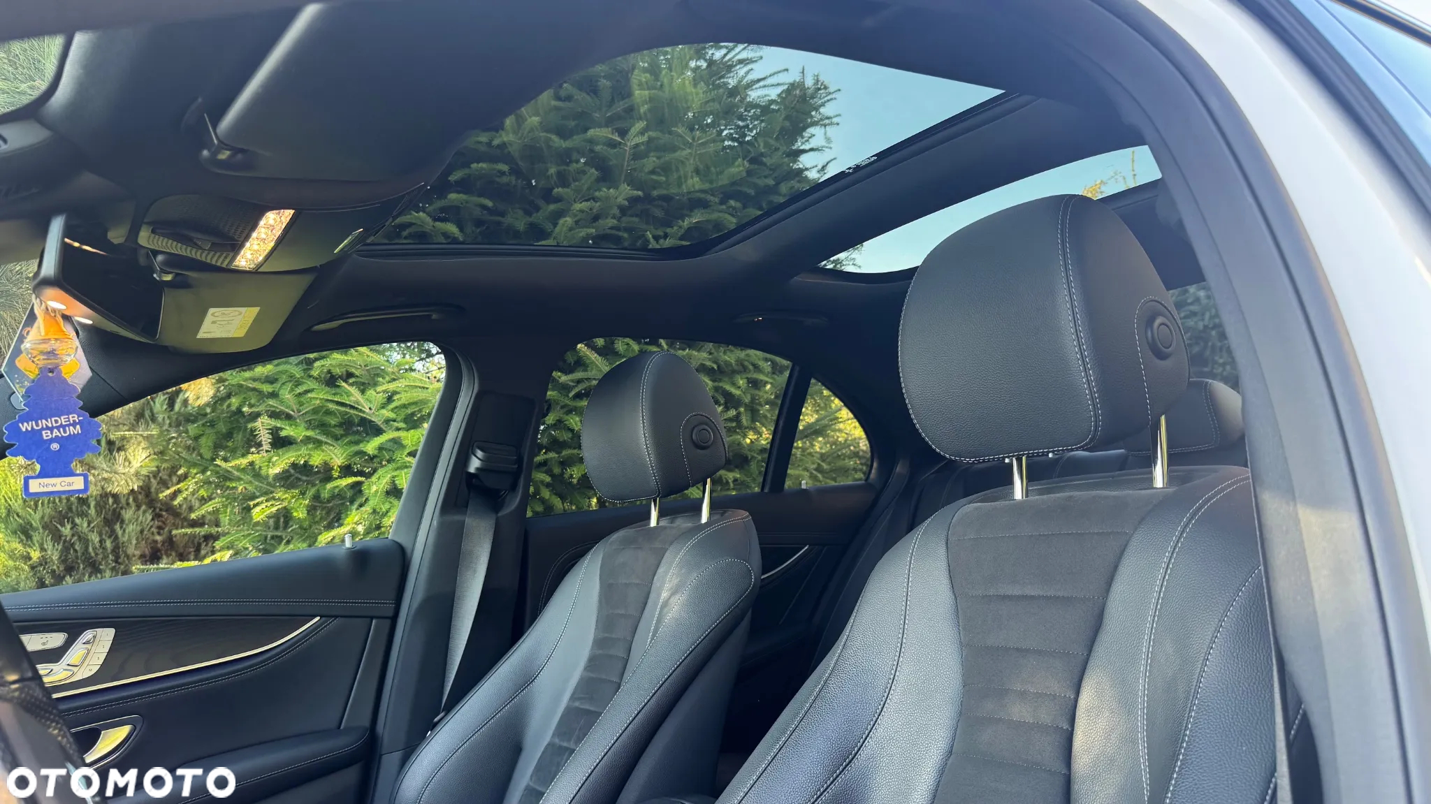 Mercedes-Benz Klasa E 220 d 4-Matic Business Edition 9G-TRONIC - 23