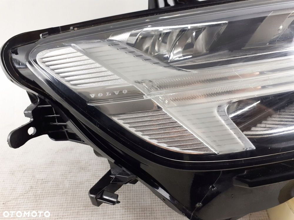 Lampa prawa Volvo S\V60 CC 17-20 Full led.32314167 - 2