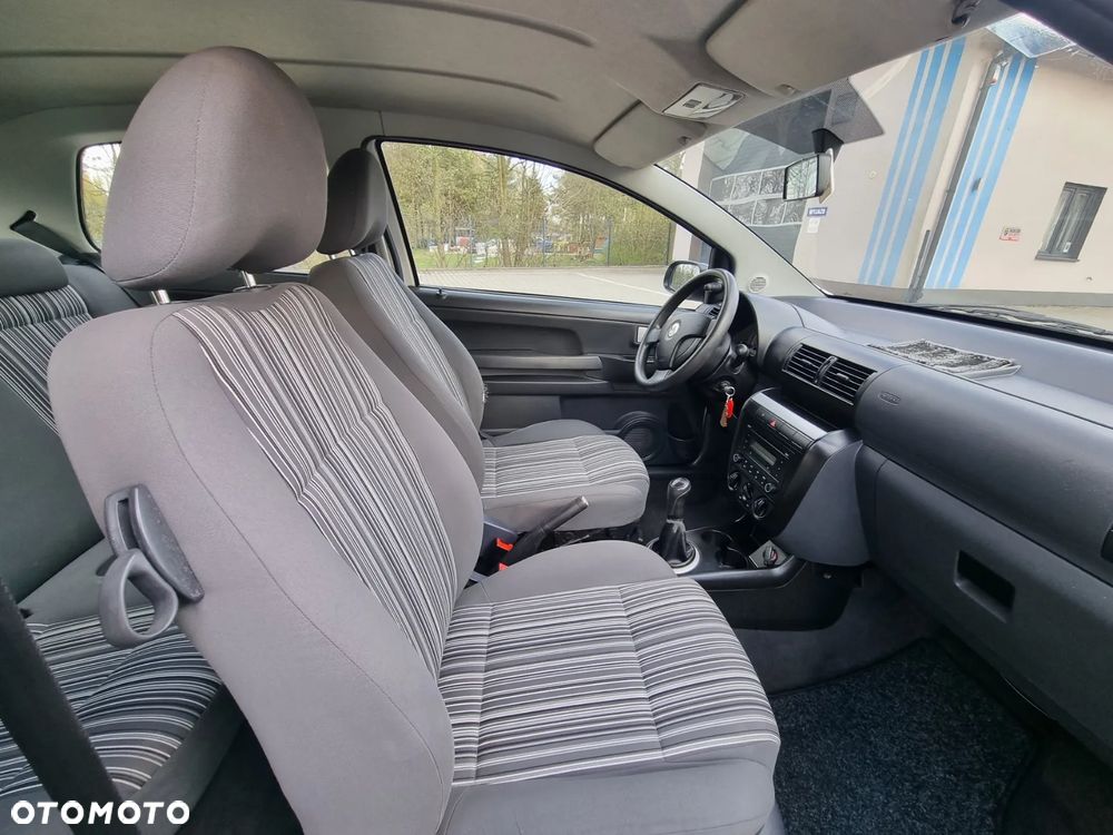 Volkswagen Fox - 17