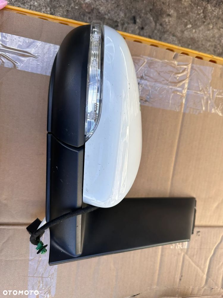Lusterko prawe VW Touran 1T 1T0 6K 6 kabli 11-15 rok - 2