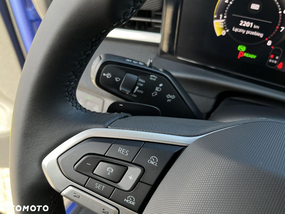 Volkswagen T-Roc - 22