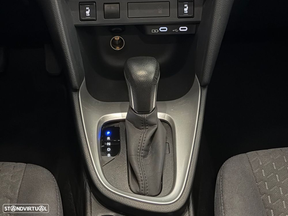 Toyota Yaris Cross 1.5 Hybrid Comfort Plus - 25