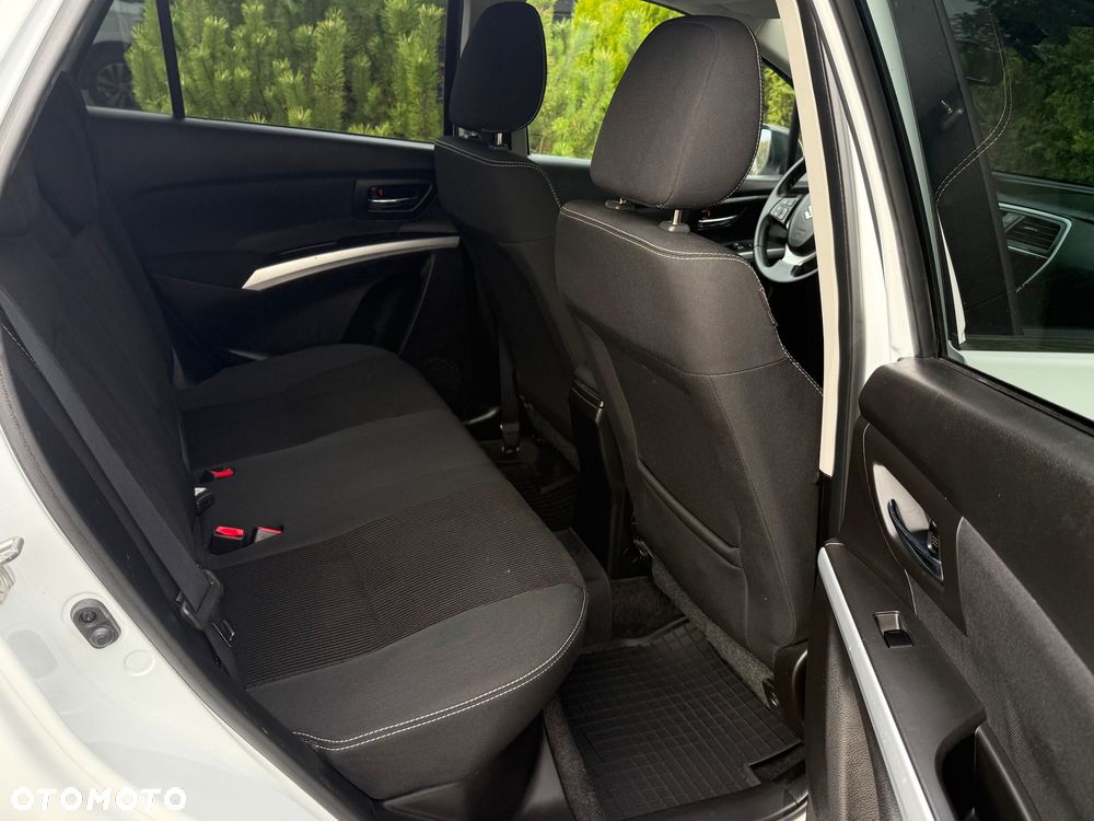 Suzuki SX4 S-Cross - 12