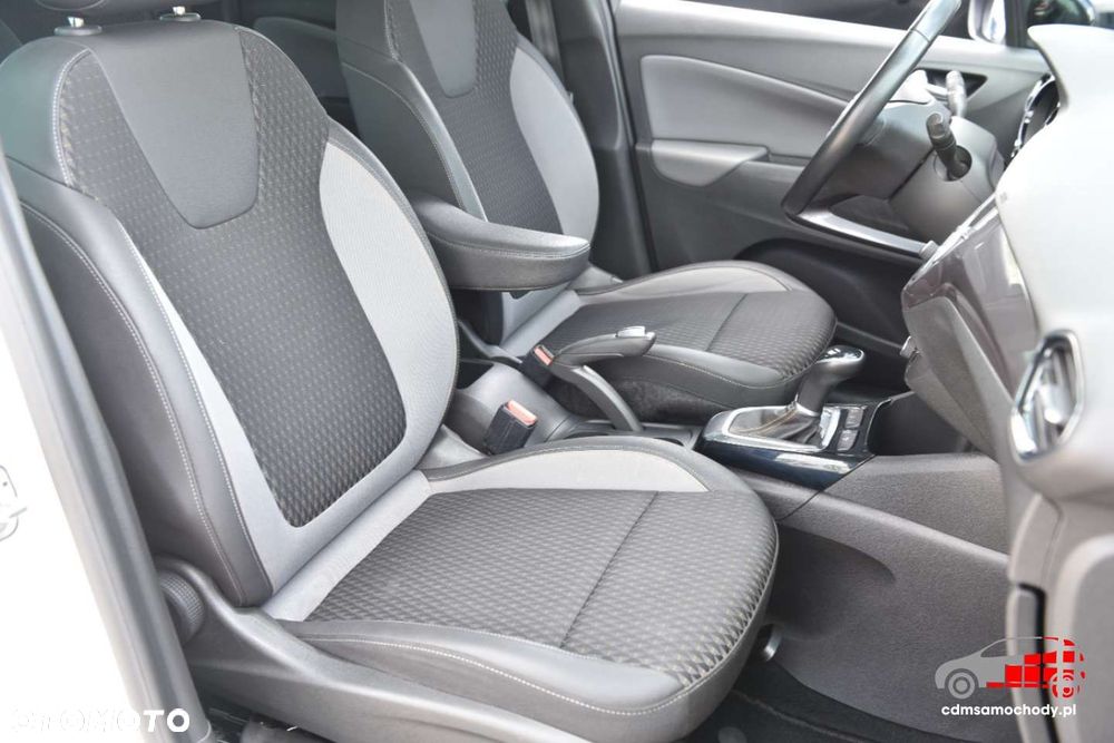 Opel Crossland X - 21