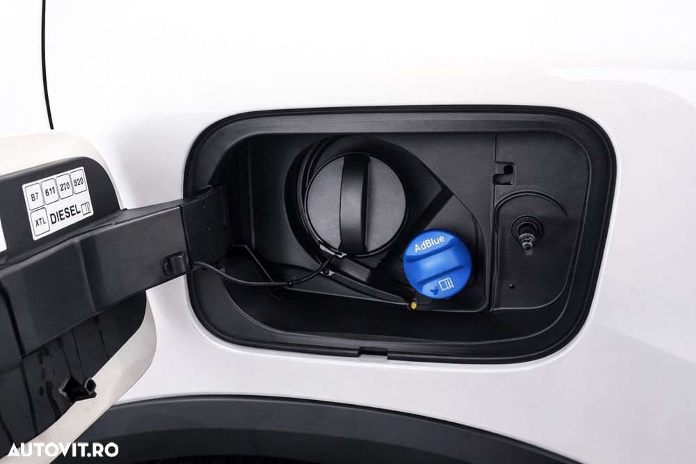 Citroën C4 BlueHDi 130 Stop&Start EAT8 FEEL PACK - 22