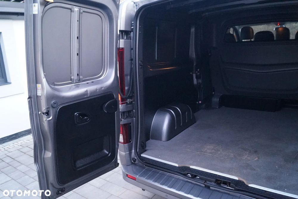 Opel Vivaro - 15