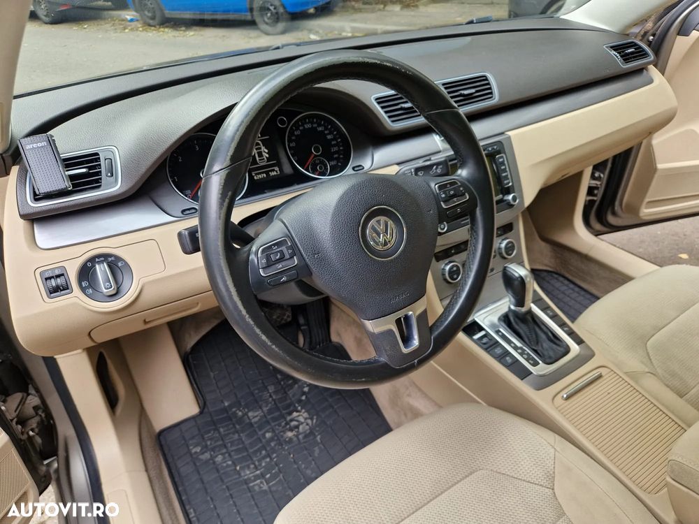 Volkswagen Passat 1.6 TDI BlueMotion Technology DSG Comfortline - 8