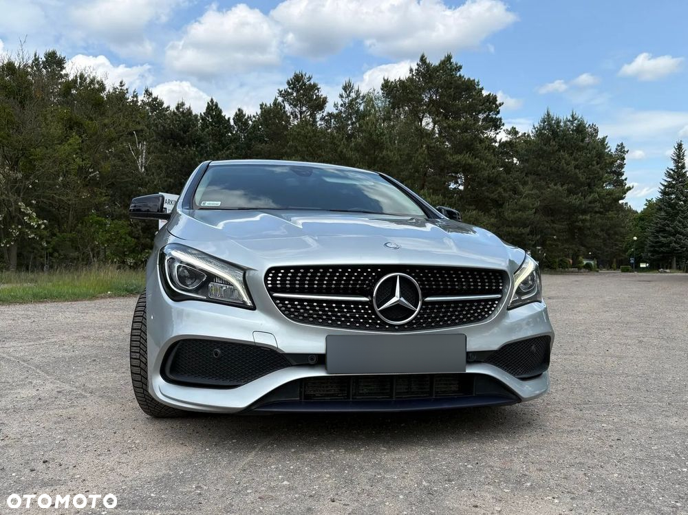 Mercedes-Benz CLA 220 4-Matic AMG Line - 7