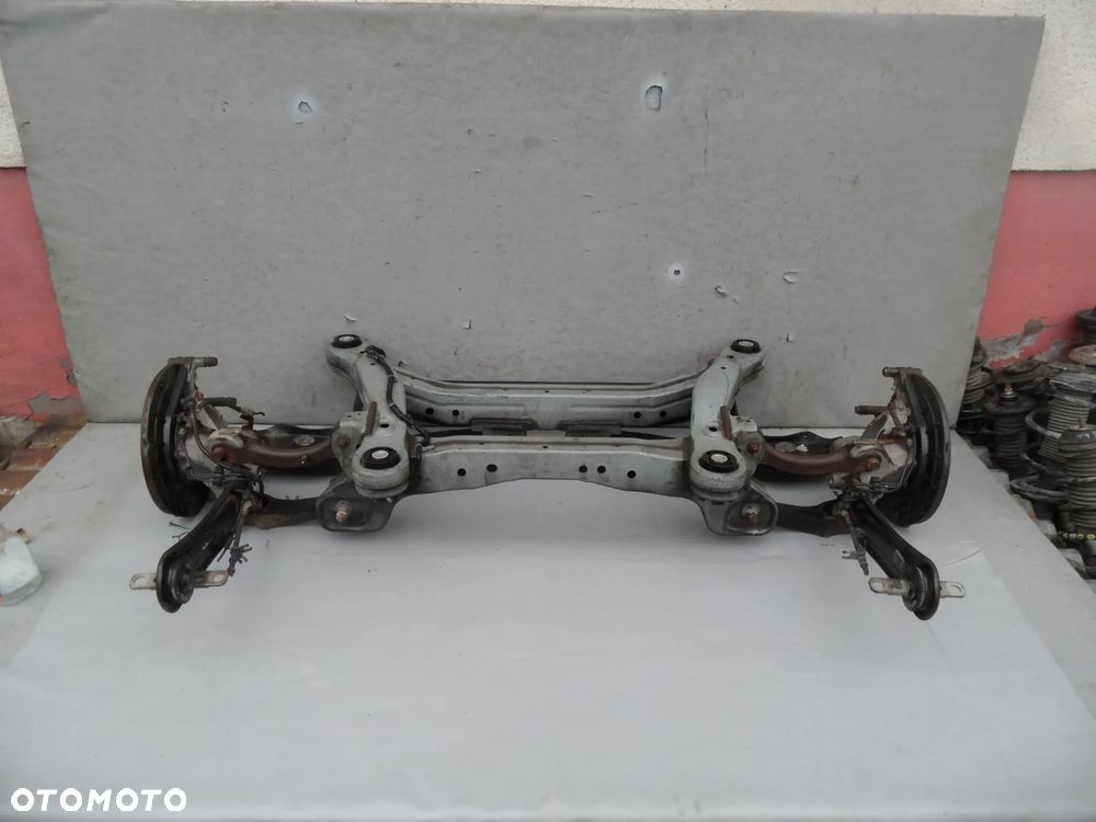 ZAWIESZENIE TYLNE TYŁ SANKI JEEP CHEROKEE KL 2WD - 1